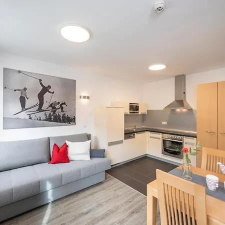 Sunshine Schilchegger Обертауэрн