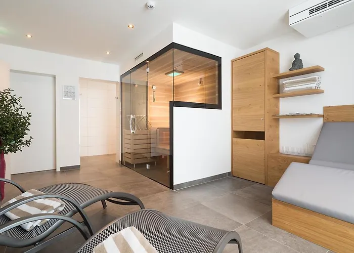 Sunshine Schilchegger アパート